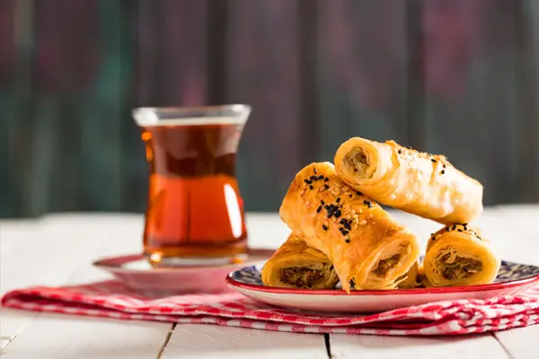 Öğrenci Börek Menü